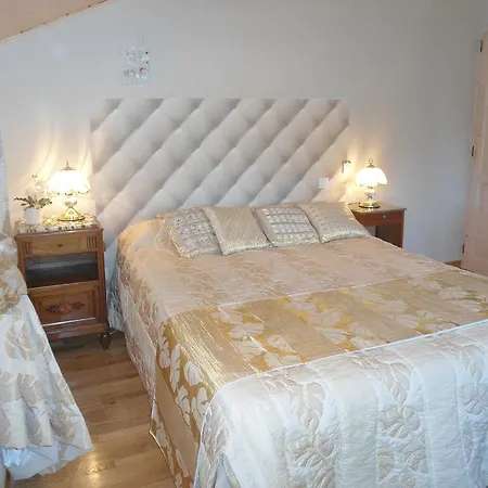 Domaine Des Charmilles 3*
