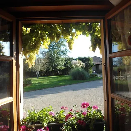 Guest house Domaine Des Charmilles 3*