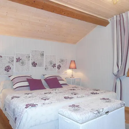 Domaine Des Charmilles Guest house